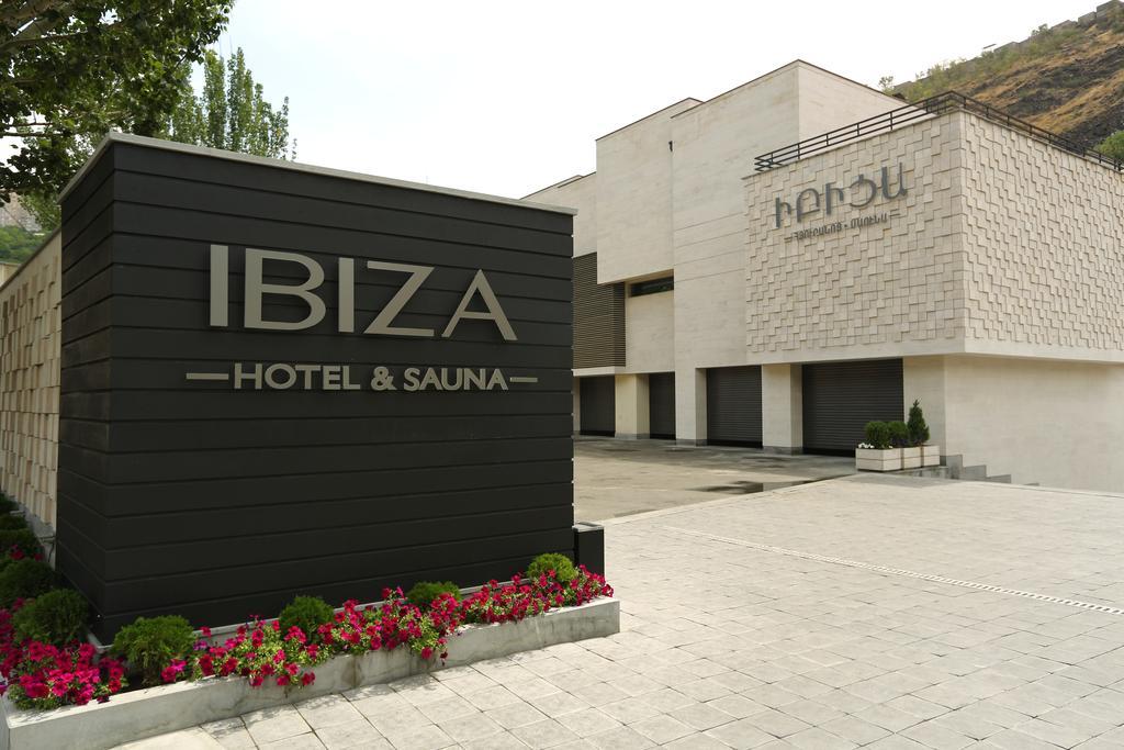 Отель Ibiza Ереван Экстерьер фото